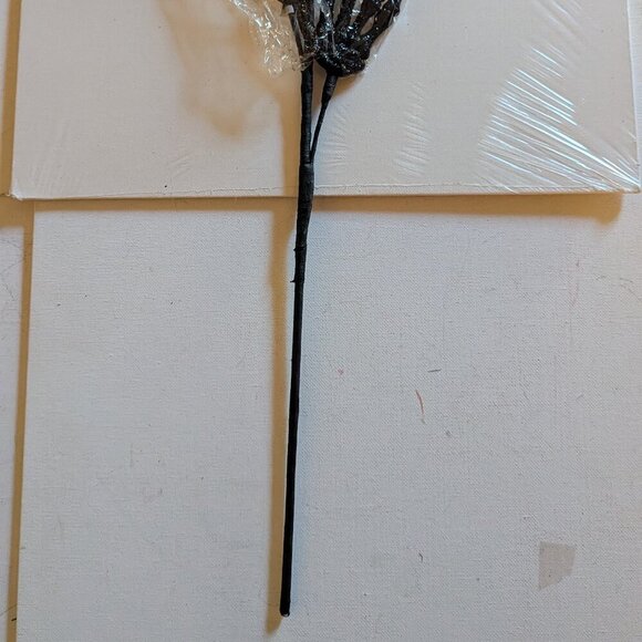 NWT 3 Skeleton Hands Black Glitter Floral Pick Ashland Goth Halloween Decoration - Picture 8 of 10